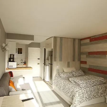Anna & Pierre-noel Apartment. *